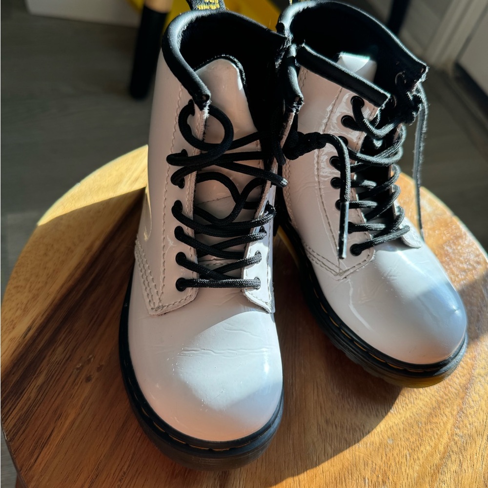 Kids Dr. Martens White Patent Leather Boots - Size 9 - Picture 2 of 7